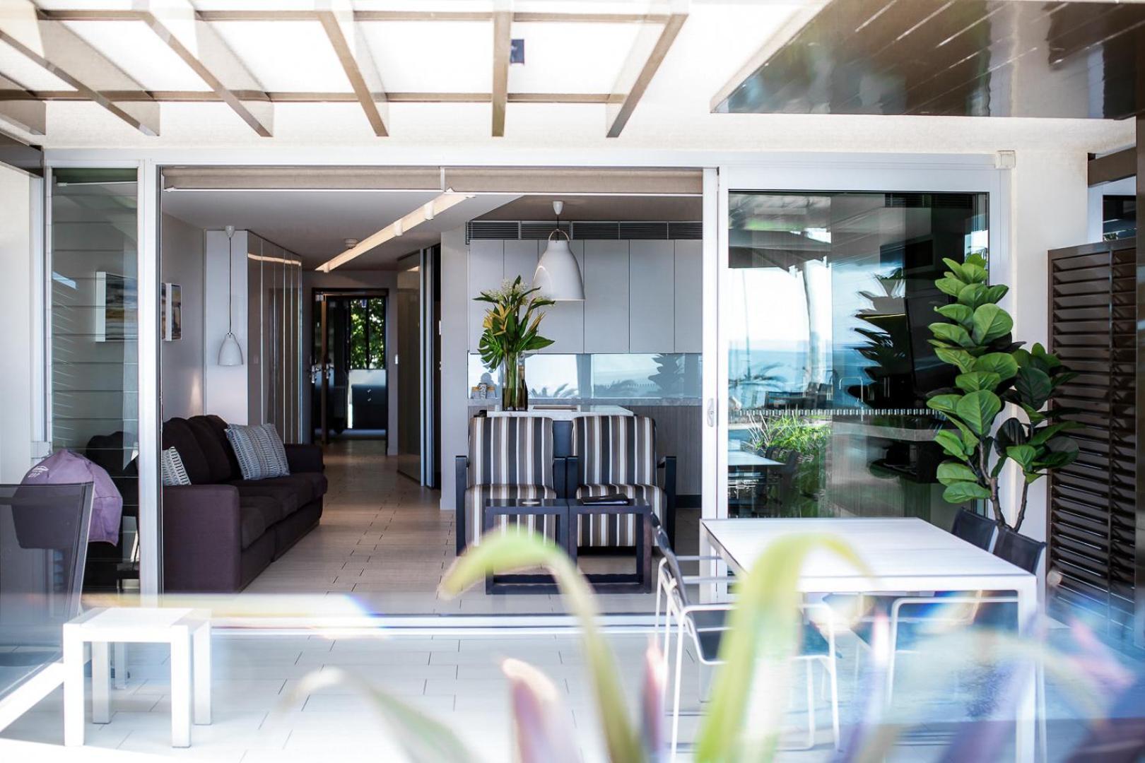Two-Bedroom Deluxe Beachfront Apartment,1610229999:JPEG